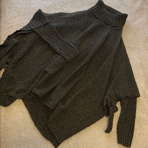 Francesca's Collections Dark Green Women's Poncho Sweater